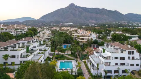 Ático en Lomas de Marbella Club-Puente Romano