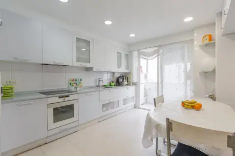 Piso en calle del Monasterio de Fitero