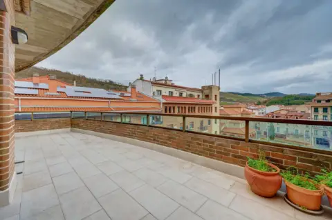 Piso en calle de Iribusi, 1