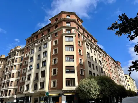 Piso en Ensanches - Zabalguneak