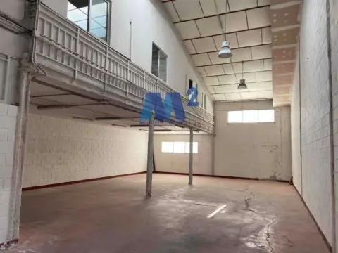 Nave industrial en Polígono los Nogales
