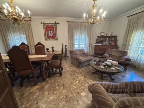 Casa en Villaturiel