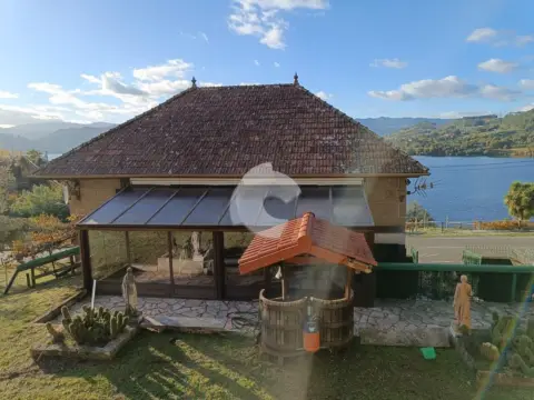 Casa en calle San Estevo de Castrelo