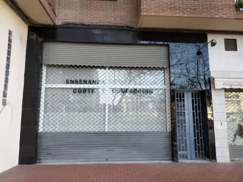 Local comercial en Oeste