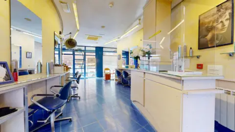 Local comercial en calle de Irunlarrea