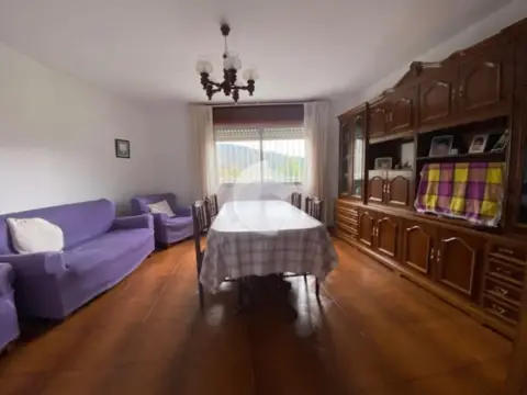 Casa adosada en Compostela Lobios