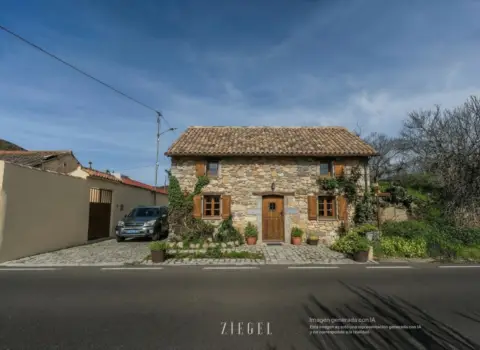Casa en calle Tierras Blancas, 8