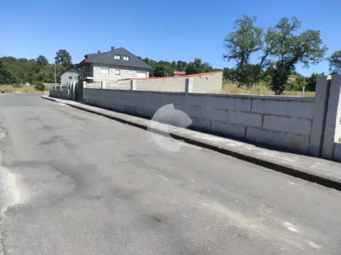 Terreno en Ronda Eirexa -Da Carballeira
