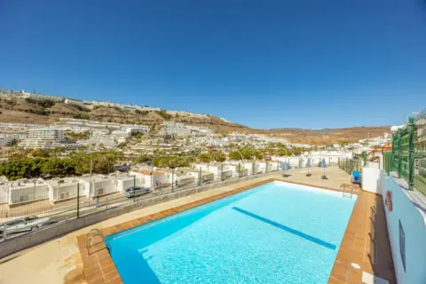 Casa en Avenida Roque Del Este, 10