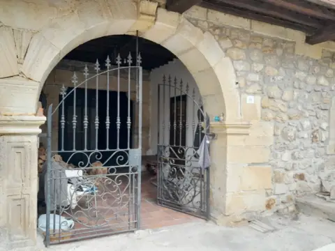 Casa en calle Lamiña