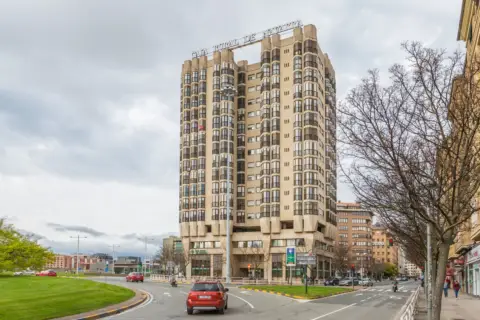 Piso en Ensanches - Zabalguneak