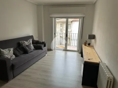 Estudio en calle Luna