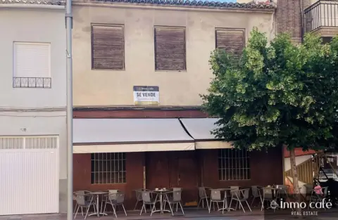 Casa en Avenida de la Constitución, 104