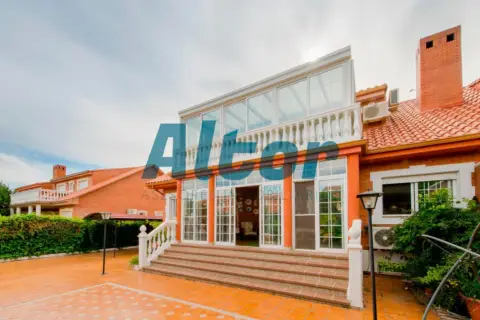 Casa adosada en Villalbilla