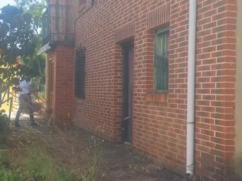 Casa en calle de la Alta del Río