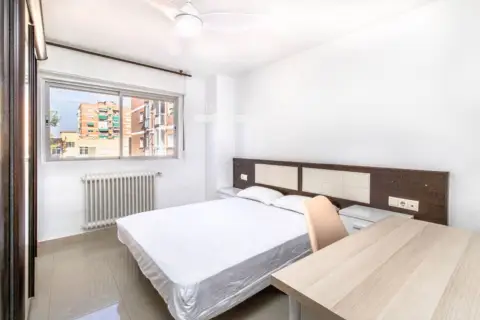 Piso en calle de Luz Casanova, 5