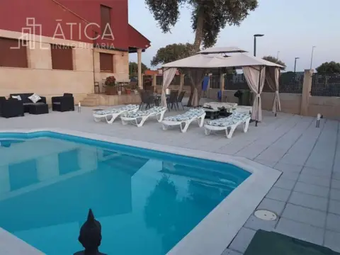 Chalet en Carrascal de Barregas