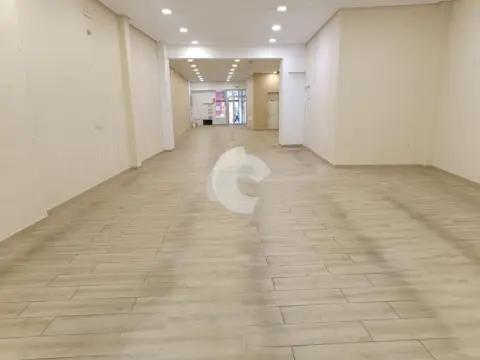 Local comercial en calle de Santo Domingo