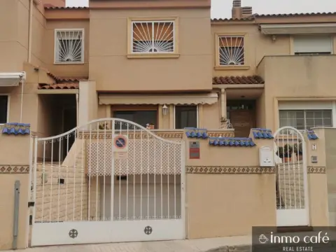 Casa pareada en Carrer de Bailén, 7