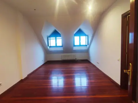 Piso en calle Av Justina Berdia, nº 1