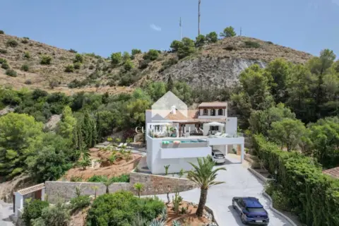 Casa en Área Comercial, Cerca de La Marina, Cerca de Restaurantes, Cerca de Escuelas, Cerca del Mar, Cerca D