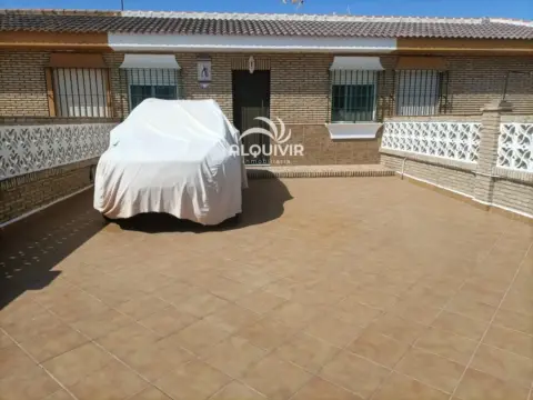 Casa adosada en calle Sector C Segunda Fase