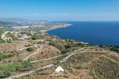 Terreno en Cerca del Mar, Cerca del Centro, Acceso Fácil, No Aislado, Tranquilo