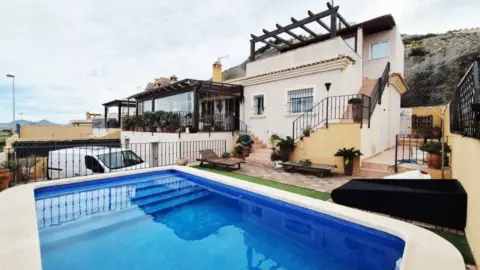 Chalet en Los Urrutias