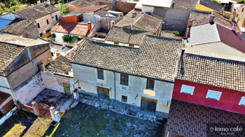 Casa pareada en calle Partida del Campo - Casas de Menor, nº 9