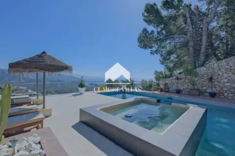 Casa en Cerca del Mar, Cerca del Centro, Acceso Fácil, Zona de Montaña, No Aislado, Privado, Zona Residencia