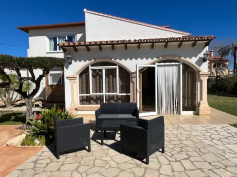 Chalet en Deveses