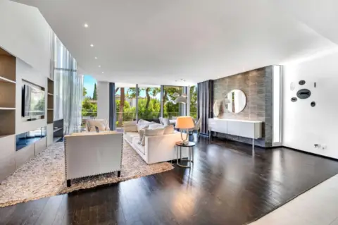 Casa pareada en calle CL Verdi-Ur Sierra Blanca 38 Cjt Meisho Hills 2960