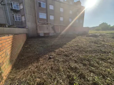 Terreno en calle Pays de Dols