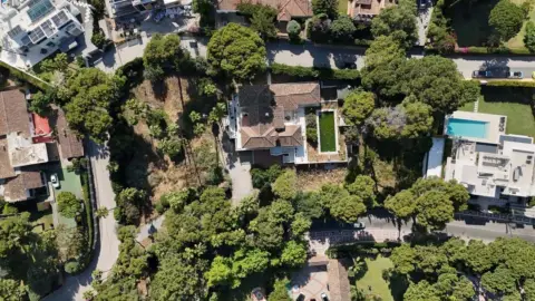 Terreno en calle de los Claveles, 69