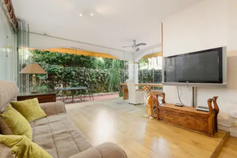 Apartamento en Nueva Andalucía-Centro