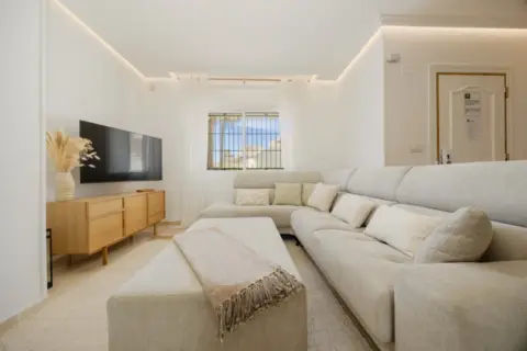 Casa adosada en Costabella-El Rosario-Ricmar