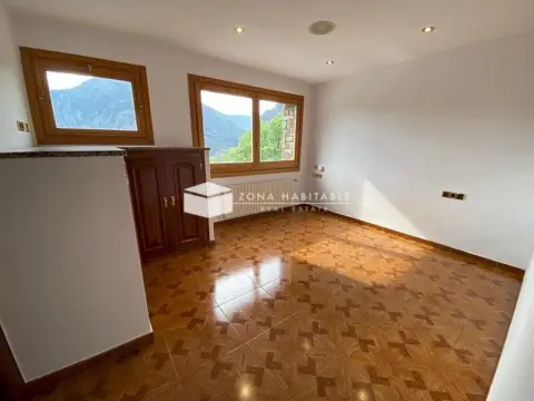 5-bedroom chalet for rent in Escaldes-Engordany · 32 of 60