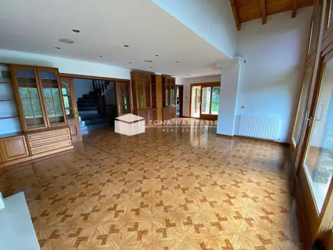 5-bedroom chalet for rent in Escaldes-Engordany · 17 of 60