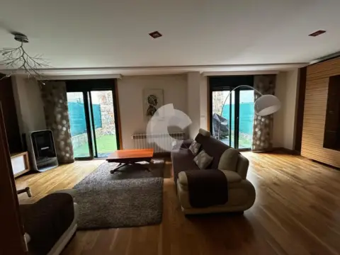 Casa adosada en calle de la Camelia