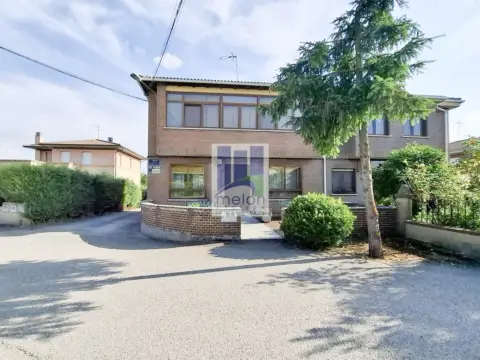 Casa en calle Tardajos