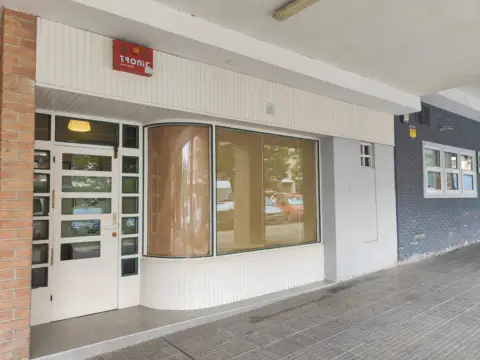 Local comercial en calle de Ezpondoa