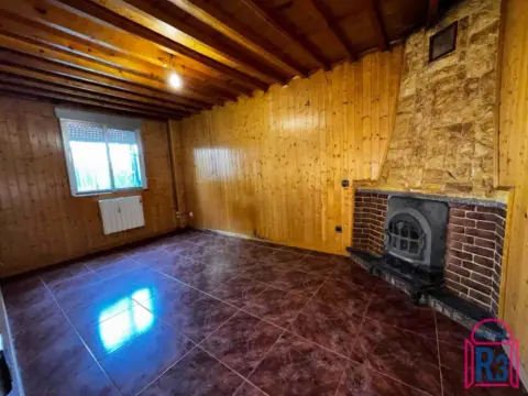 Casa en Mansilla de Las Mulas