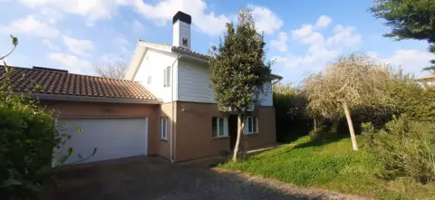 Casa en calle de la Calzada, 11