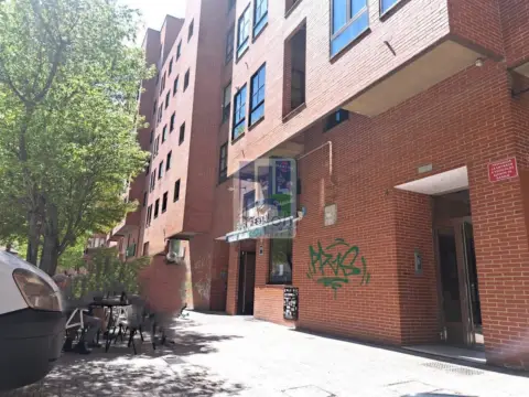 Local comercial en calle de Diego Polo