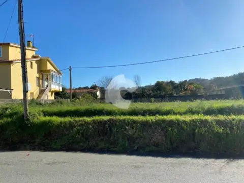 Terreno en calle de la Areosa