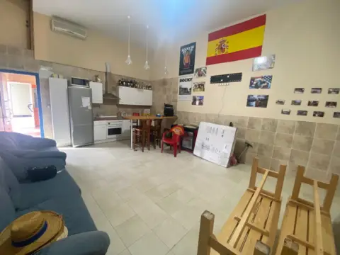 Local comercial en calle Prado del Marqués