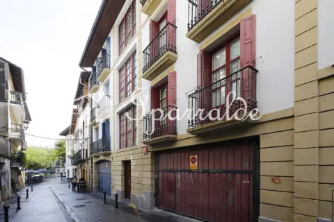 Piso en calle Contracalle