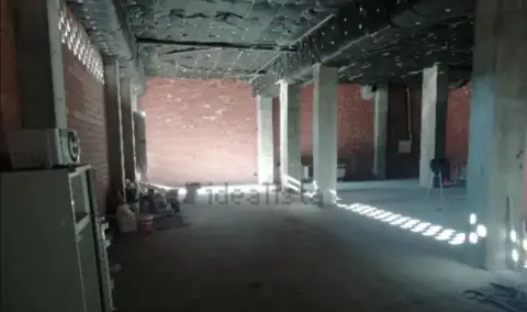 Local comercial en Cascajos-Piqueras