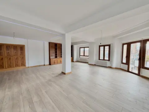 Piso en Avenida de Pío XII