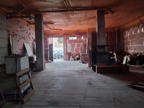 Local comercial en Cascajos-Piqueras